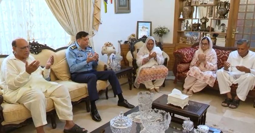 Chief of the Air Staff, Pakistan Air Force visited the residence of Squadron Leader Usman Yousaf Shaheed in Rawalpindi:ISPR