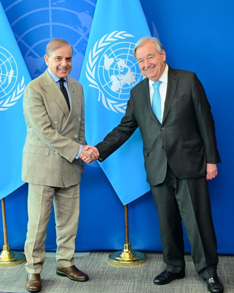 Prime Minister Meets UN Secretary-General António Guterres on Sidelines of UNGA 80th Session