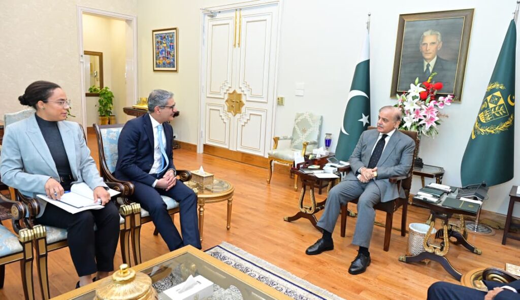 Courtesy Call on the PM by the High Commissioner of Canada